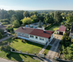 Modernisiertes Einfamilienhaus (Erstbezug) mit ca. 100 m² Wohnfläche, attraktivem Garten und großzügiger Terrasse in ruhiger, naturnaher Lage in Kamern