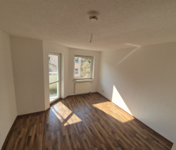 Schlafzimmer mit Balkonzugang