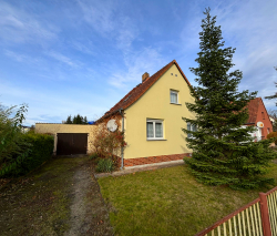 Seitenansicht inkl. Garage