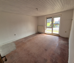 Zimmer mit Balkon