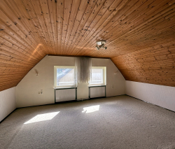 Zimmer im Obergeschoss