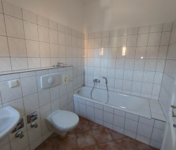 Wohnung Haus 3 - Badezimmer
