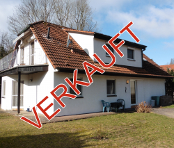 Lichtdurchflutete Eigentumswohnung mit Balkon, großem Garten und Weitblick, in ruhiger Randlage von Bamme bereits verkauft